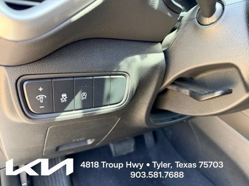Certified 2025 Kia Soul LX w/ LX Technology Package FWD image 14
