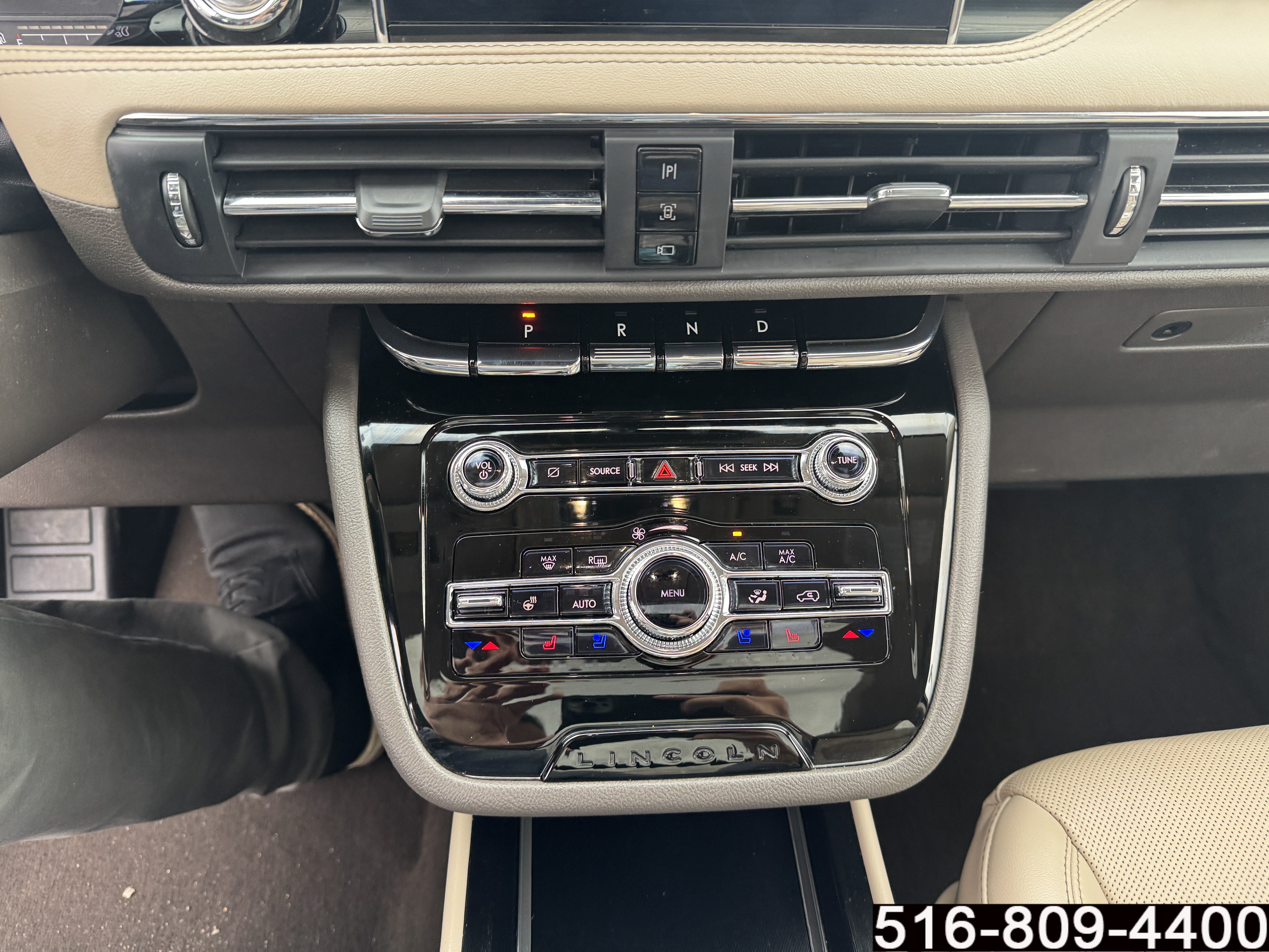 Used 2022 Lincoln Corsair AWD w/ Premium Package image 19