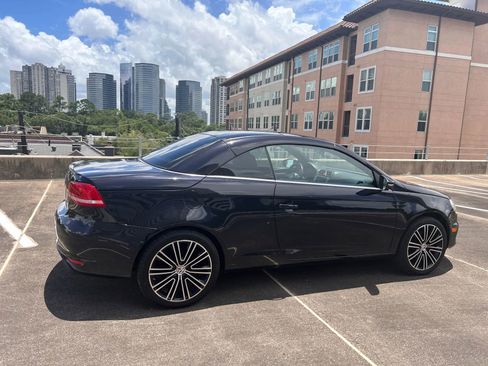 Used 2013 Volkswagen Eos image 15