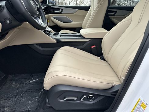 New 2026 Acura MDX SH-AWD image 9