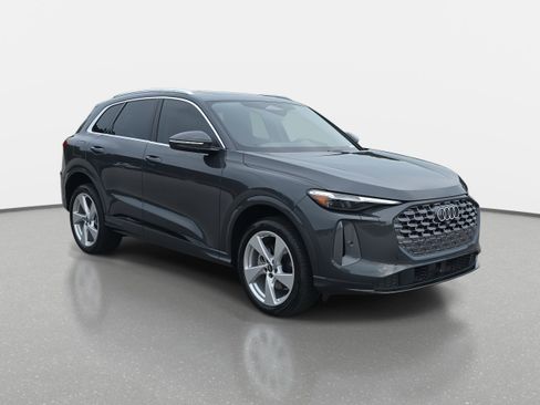 New 2025 Audi Q5 Premium Plus image 3