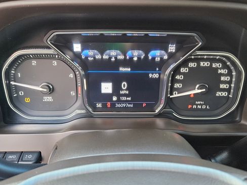 Used 2022 GMC Sierra 2500 Denali w/ Denali Black Diamond Edition image 25