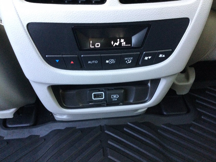Used 2020 Acura MDX w/ Technology Package AWD/4WD image 21