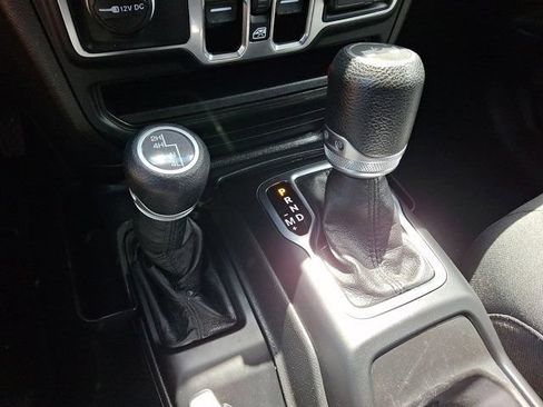 Certified 2021 Jeep Wrangler Unlimited Sport AWD/4WD image 18