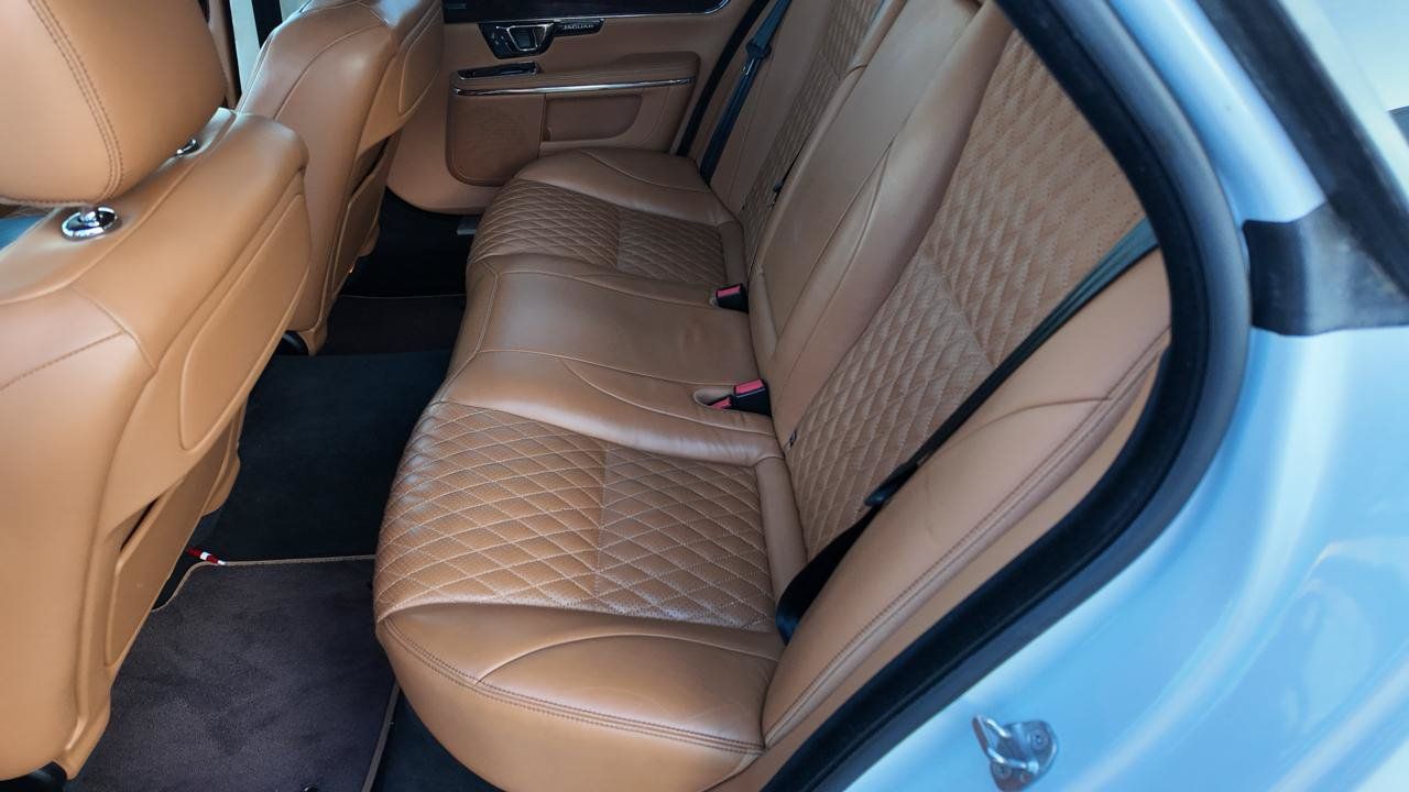 Used 2016 Jaguar XJ L Portfolio AWD/4WD image 9
