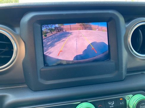Used 2019 Jeep Wrangler Unlimited Rubicon AWD/4WD image 20