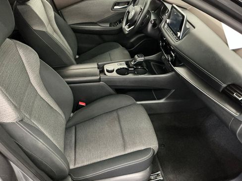 Used 2021 Nissan Rogue SV AWD/4WD image 12