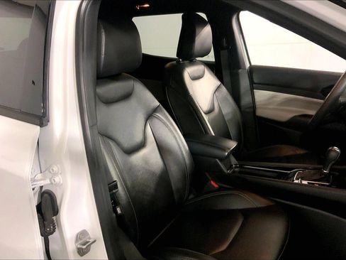 Used 2025 Jeep Compass Limited AWD/4WD image 7