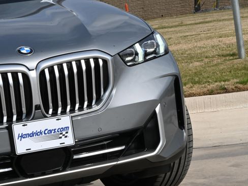 Used 2026 BMW X5 xDrive40i w/ Premium Package image 7