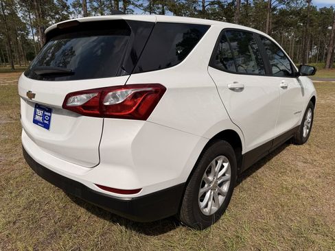 Used 2021 Chevrolet Equinox LS FWD image 5