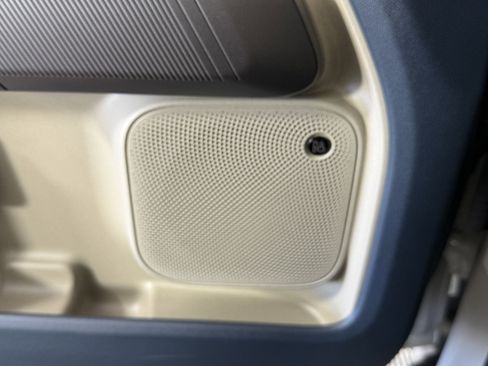 New 2025 Ford Maverick Lariat w/ 4K Tow Package image 18