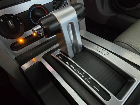 Used 2009 Ford Mustang V6 image 27