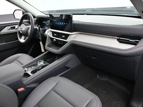 New 2026 Ford Explorer Active w/ Active Comfort Package image 36