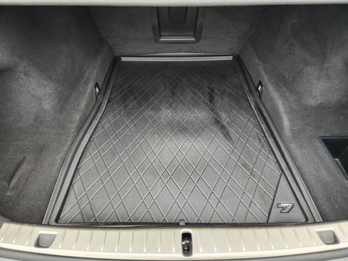 Used 2020 BMW 740i w/ Premium Package image 35