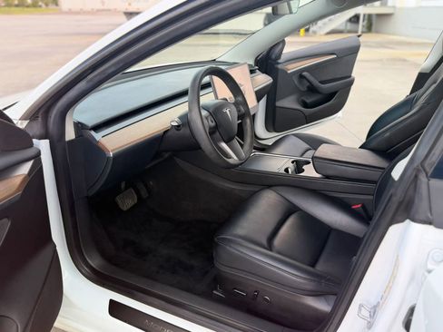 Used 2023 Tesla Model 3 Standard Range RWD image 18