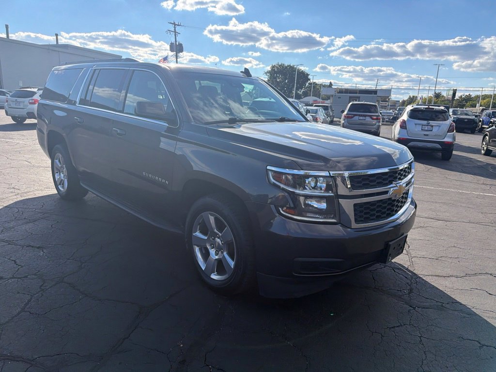 Used 2017 Chevrolet Suburban LT AWD/4WD image 4