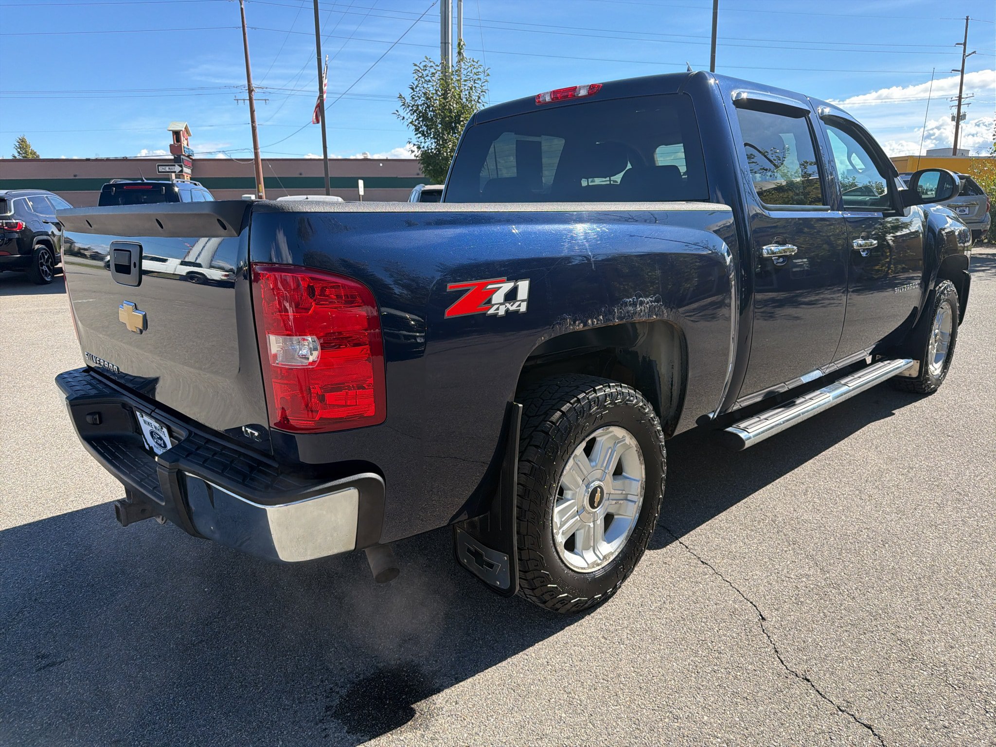 Used 2012 Chevrolet Silverado 1500 LTZ AWD/4WD image 9