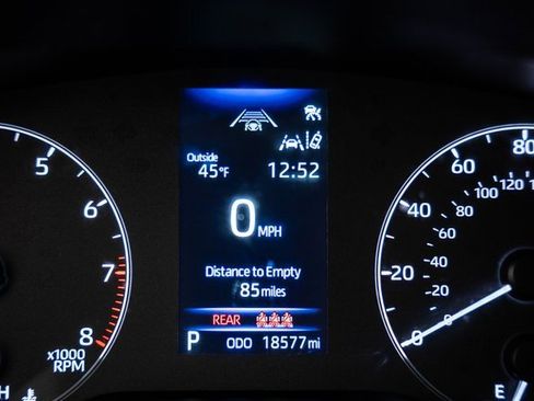 Used 2024 Toyota Corolla LE image 32