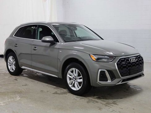 Used 2023 Audi Q5 2.0T Premium w/ Convenience Package image 13