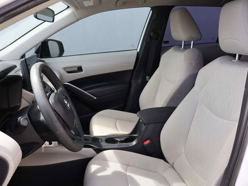 Used 2022 Toyota Corolla Cross L AWD/4WD image 9