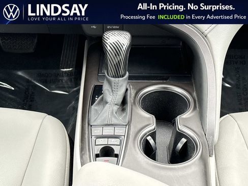 Used 2021 Toyota Camry SE image 18