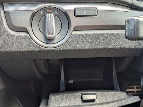 Used 2017 Volkswagen Passat 1.8T R-Line image 26