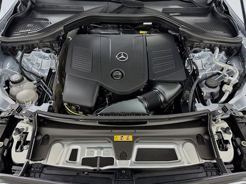 New 2026 Mercedes-Benz GLC 300 GLC 300 image 10