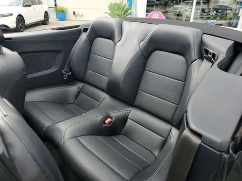 Used 2018 Ford Mustang Premium image 11