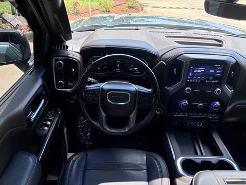 Used 2021 GMC Sierra 1500 Denali w/ Denali Ultimate Package AWD/4WD image 18