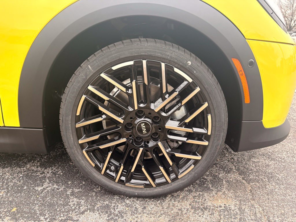 Certified 2026 MINI Cooper S FWD image 32