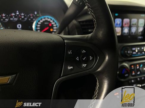 Used 2019 Chevrolet Suburban Premier AWD/4WD image 12