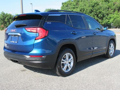 Used 2021 GMC Terrain SLE w/ Driver Convenience Package FWD image 7