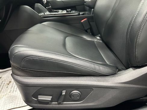 Used 2023 Kia Sportage EX FWD image 12