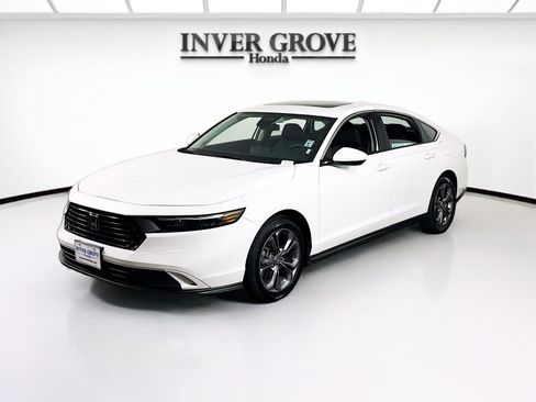 Used 2023 Honda Accord EX image 1
