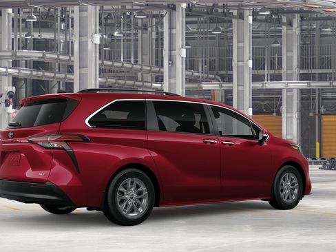 New 2026 Toyota Sienna XLE AWD/4WD image 10