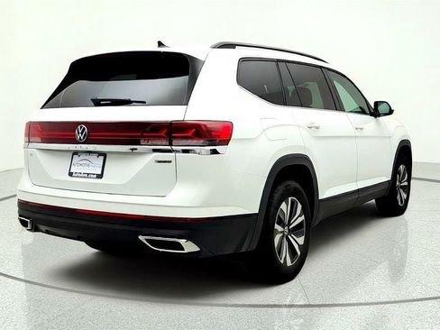 Used 2025 Volkswagen Atlas SE AWD/4WD image 5