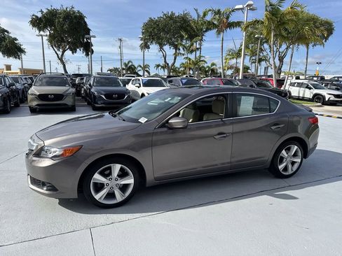 Used 2015 Acura ILX w/ Technology Package FWD image 10