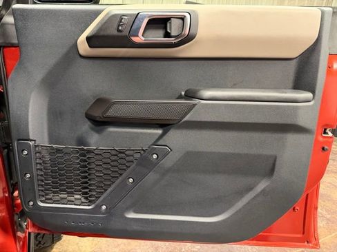 Used 2024 Ford Bronco Wildtrak image 24