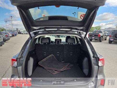 Used 2022 Ford Escape SEL w/ SEL Stealth AWD Package image 27