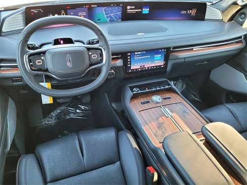 New 2025 Lincoln Navigator Black Label image 12