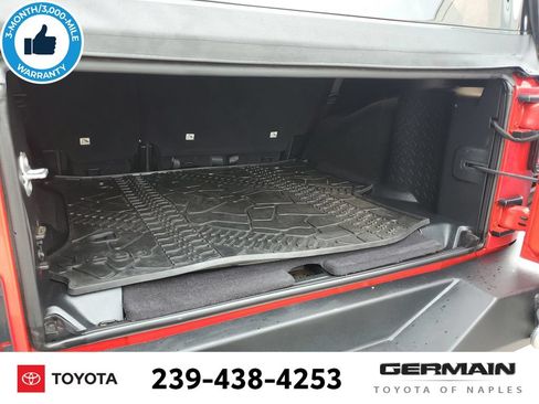 Used 2017 Jeep Wrangler Unlimited Sahara w/ Max Tow Package AWD/4WD image 23