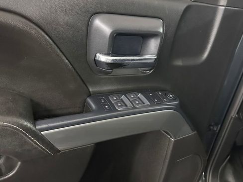 Used 2018 Chevrolet Silverado 1500 LT w/ All Star Edition image 9