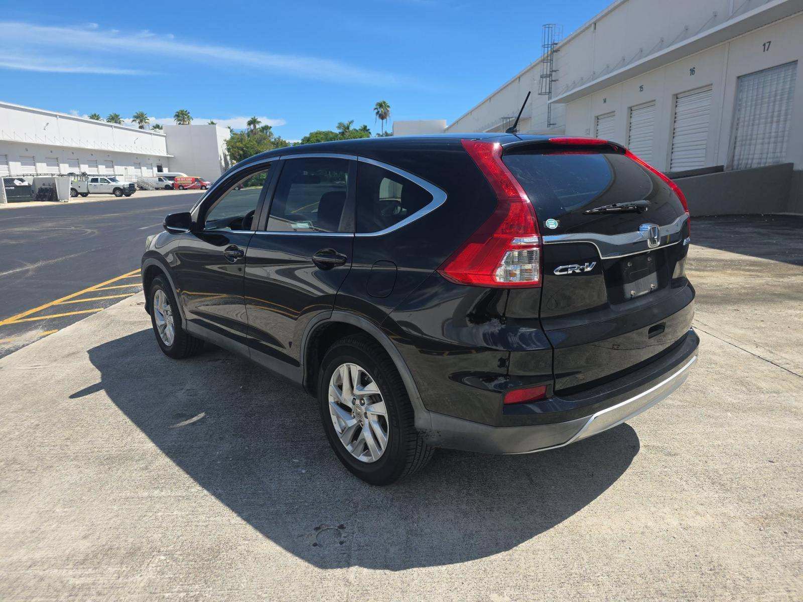 Used 2015 Honda CR-V EX image 2