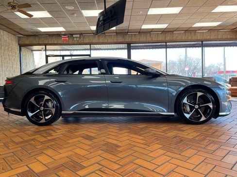 Used 2024 Lucid Air Touring image 8