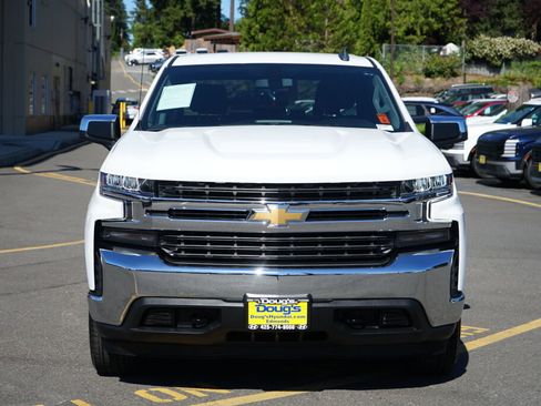 Used 2022 Chevrolet Silverado 1500 LT AWD/4WD image 2