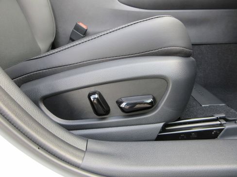 New 2026 Lexus UX 300h AWD image 23