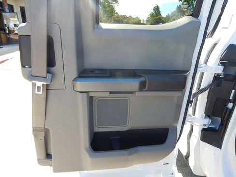 Used 2020 Ford F150 XLT RWD image 14