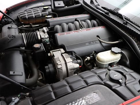 Used 2002 Chevrolet Corvette Convertible w/ Preferred Equipment Group2 RWD image 31