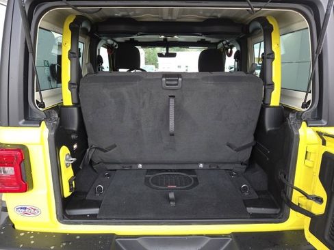 Used 2023 Jeep Wrangler Rubicon w/ LED Lighting Group image 92