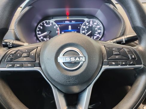 Used 2024 Nissan Sentra SV image 18